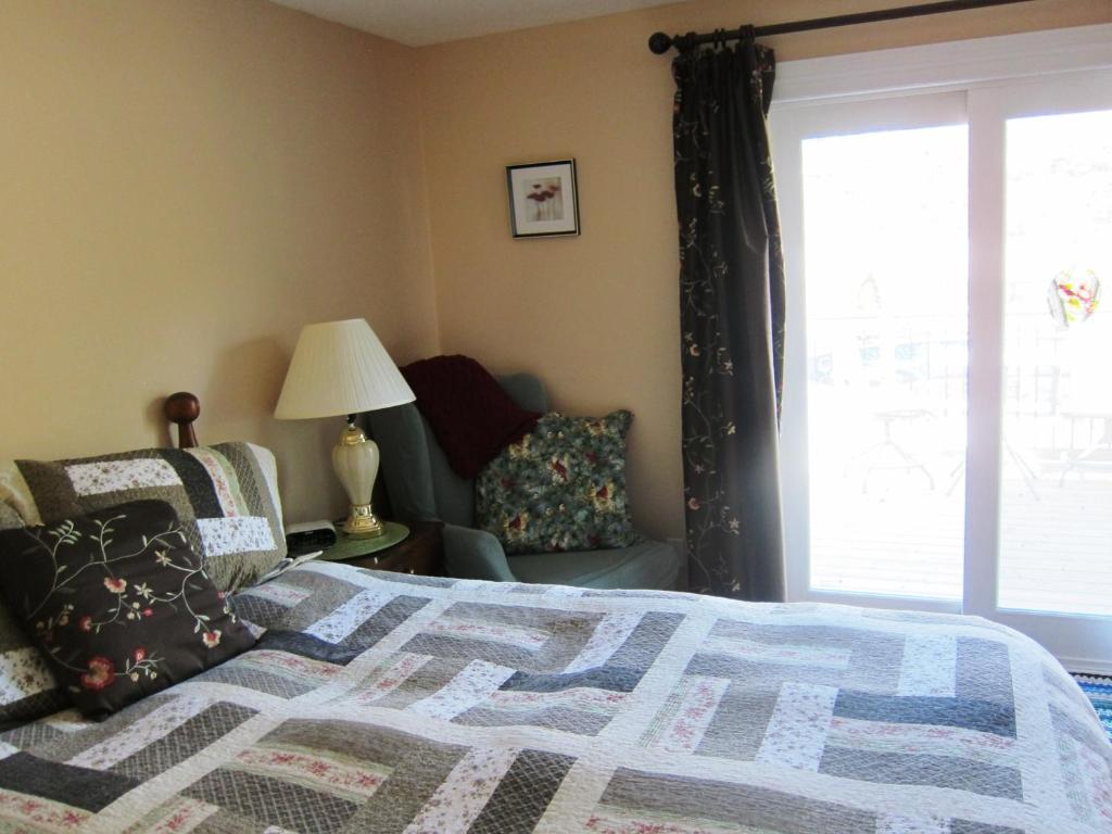 Twin Pines Bed And Breakfast Peterborough Eksteriør billede
